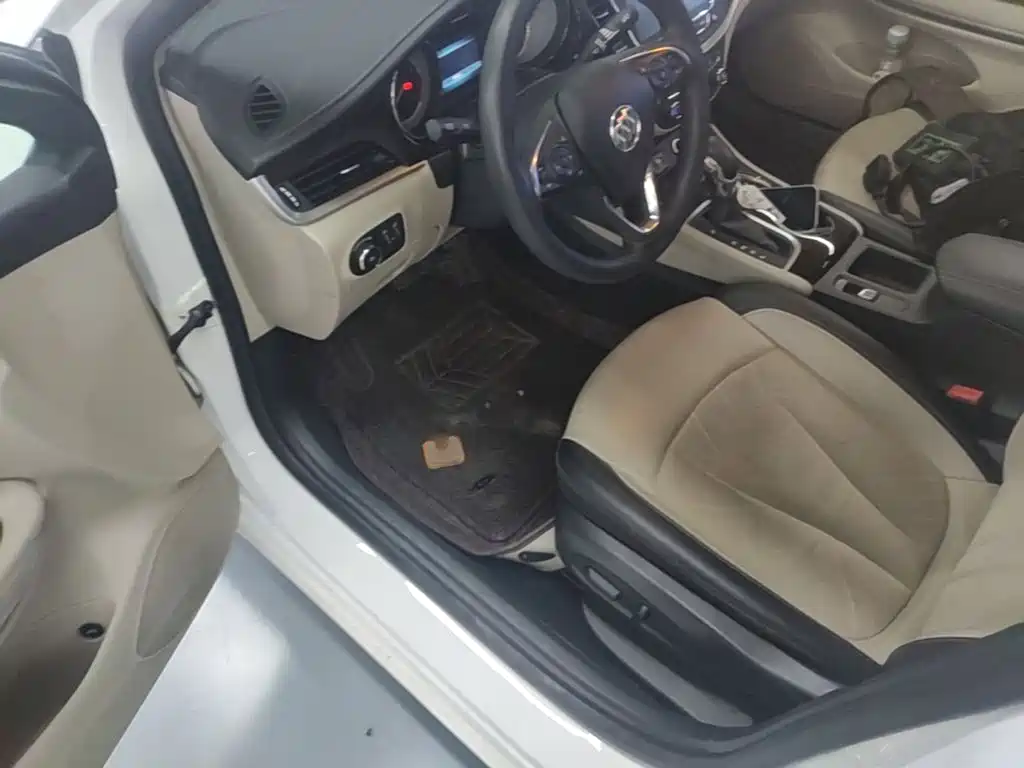 Buick Verano — миниатюра 16