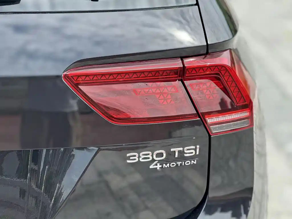 Volkswagen Tiguan L — миниатюра 13