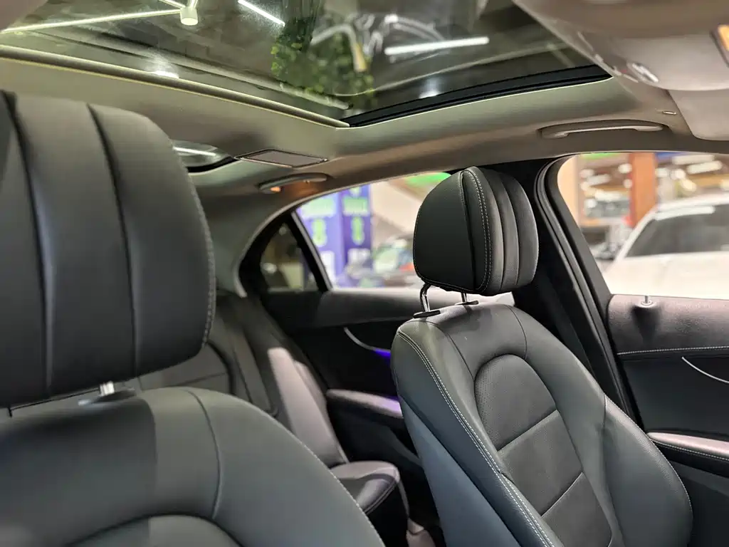 Mercedes-Benz C-Class — миниатюра 35