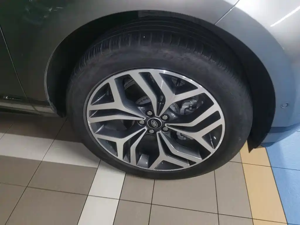 Land Rover Evoque — миниатюра 24