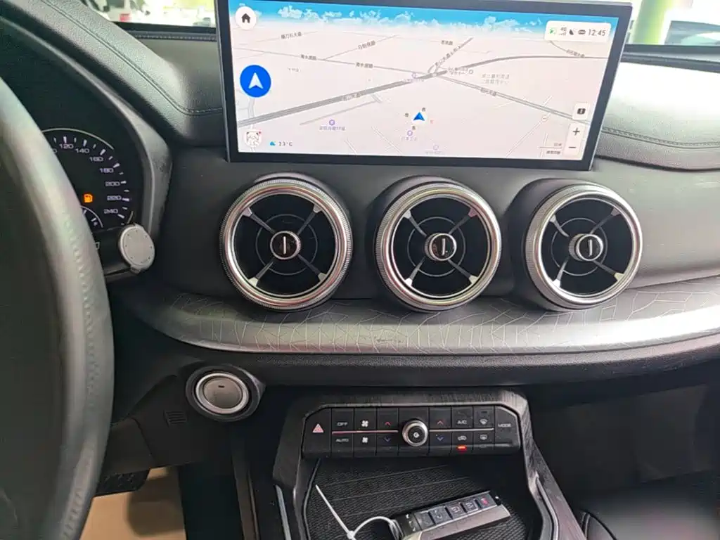 Wey Wey VV5 — миниатюра 13