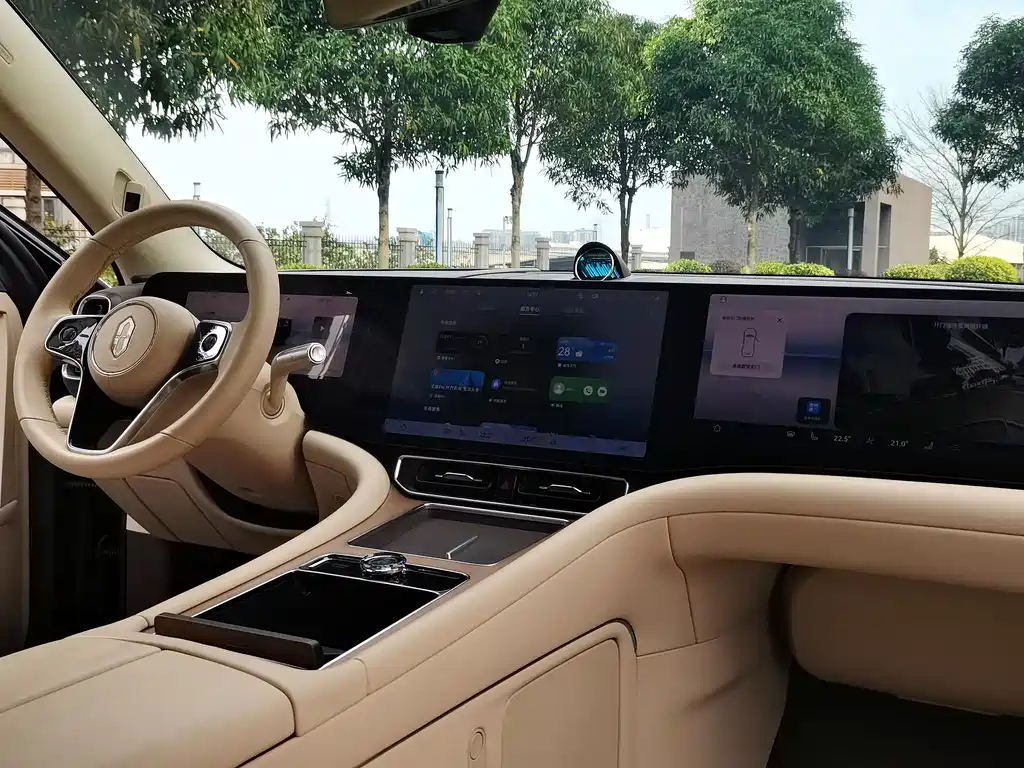 AITO ASK THE WORLD M9