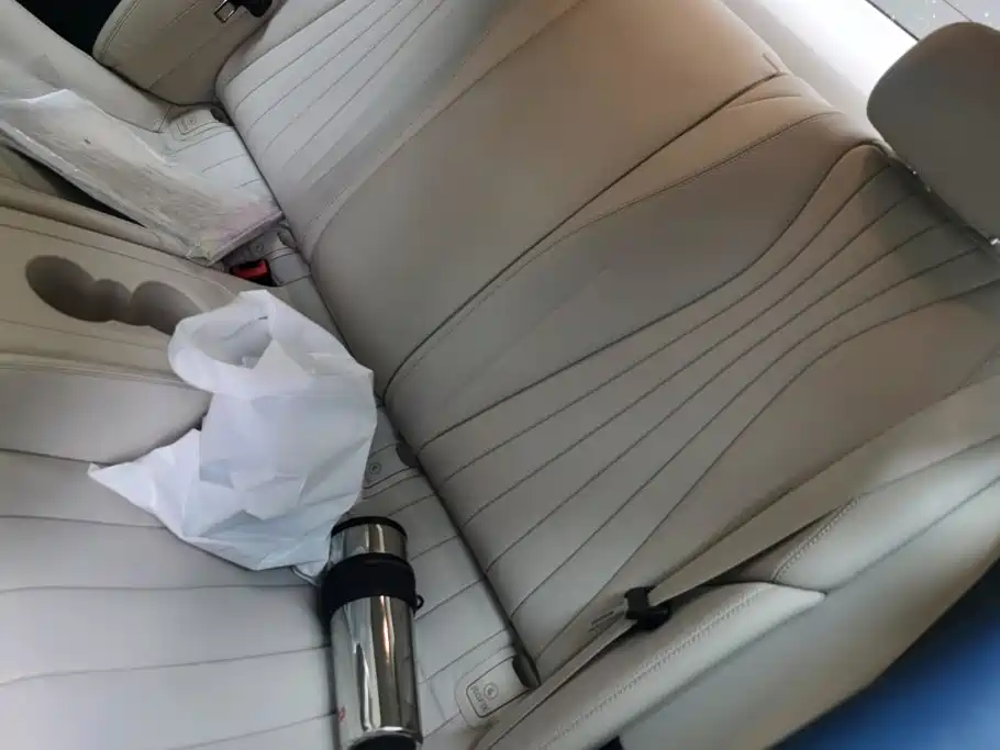 Mercedes-Benz E-Class (Import) — миниатюра 11