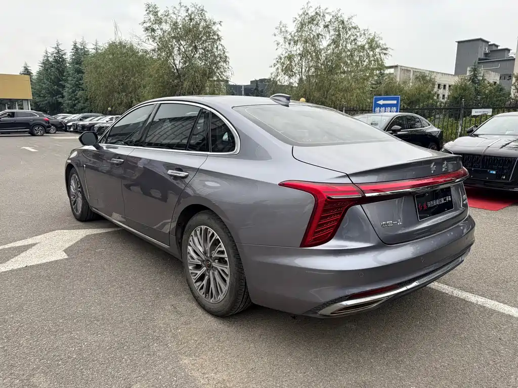 Hongqi Hongqi H5 — миниатюра 7