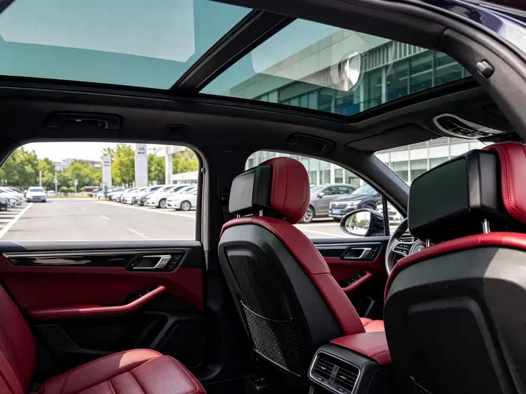 Porsche Cayenne — миниатюра 9