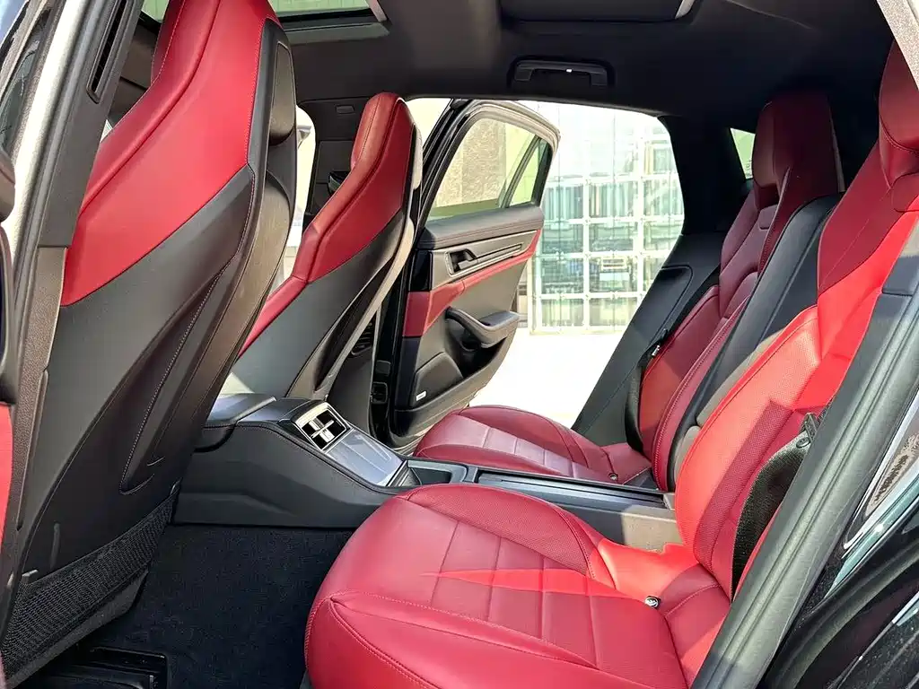 Porsche Panamera — миниатюра 4