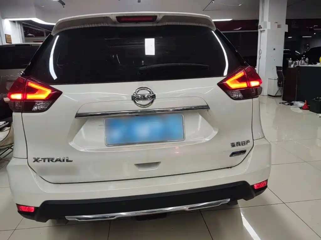 Nissan X-Trail — миниатюра 6