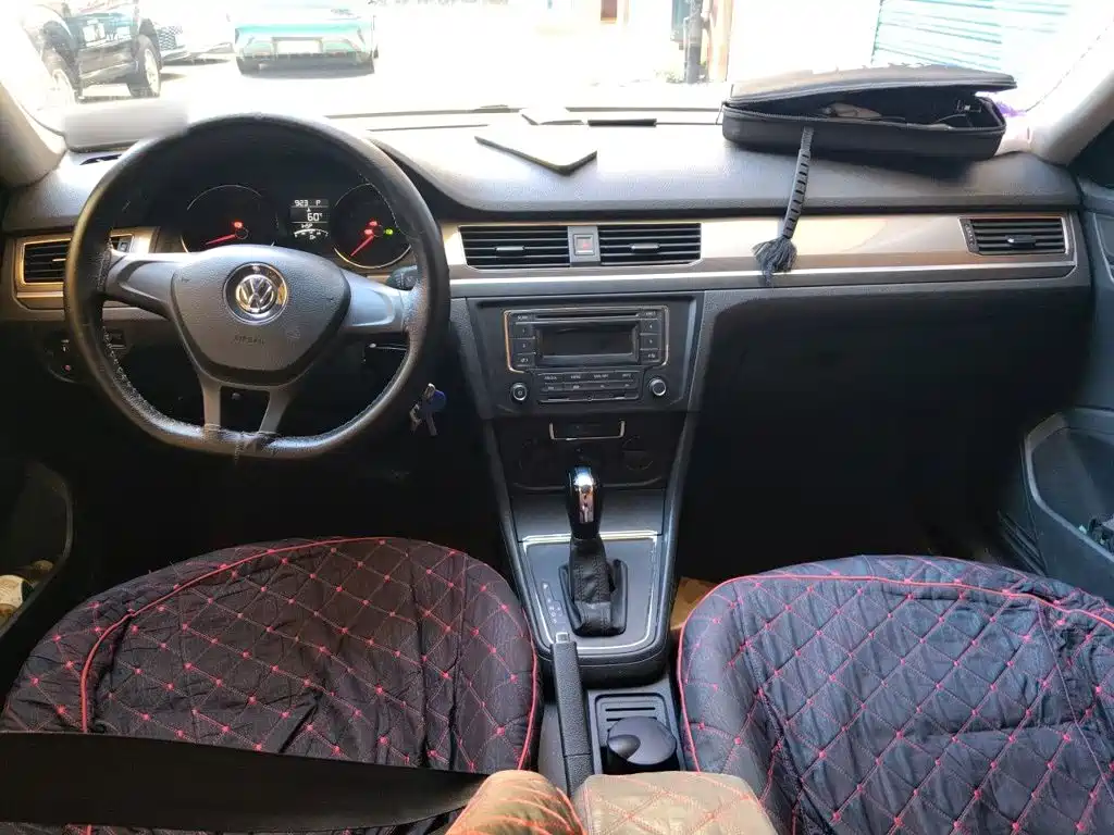 Volkswagen Bora — миниатюра 5