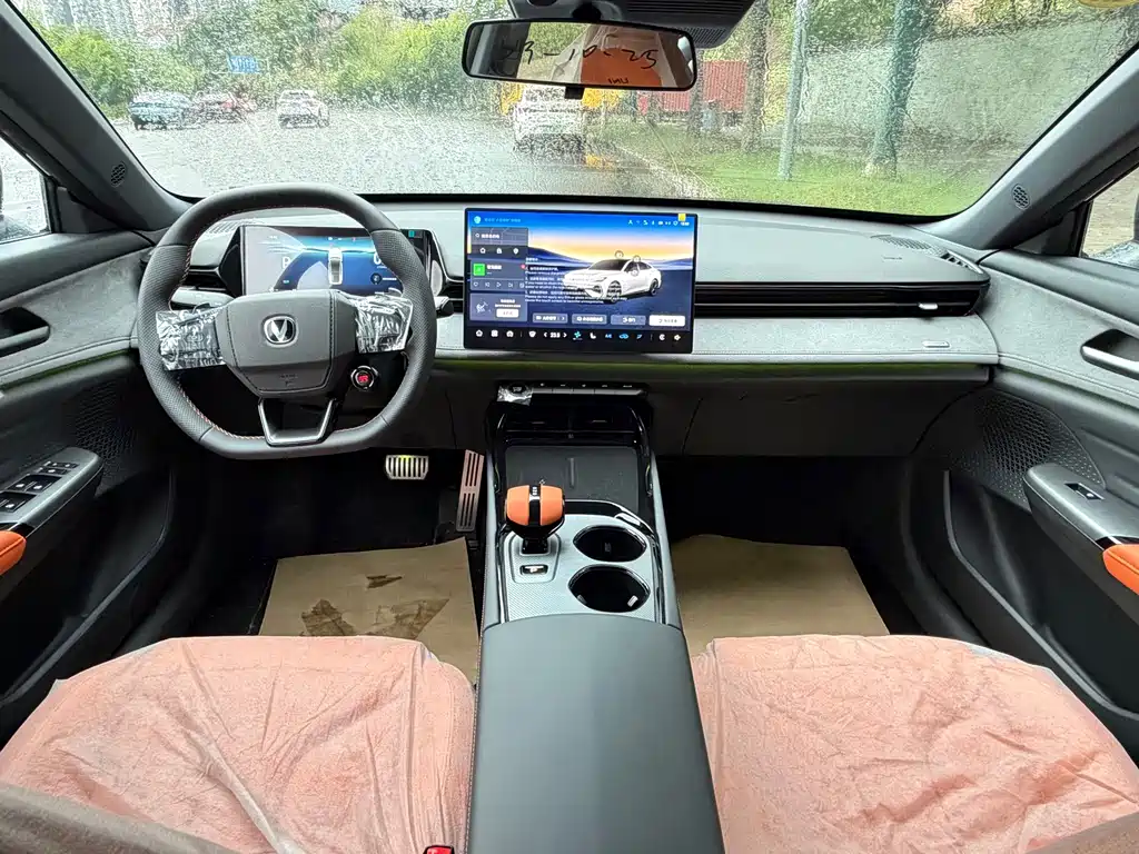 Changan UNI-V — миниатюра 7
