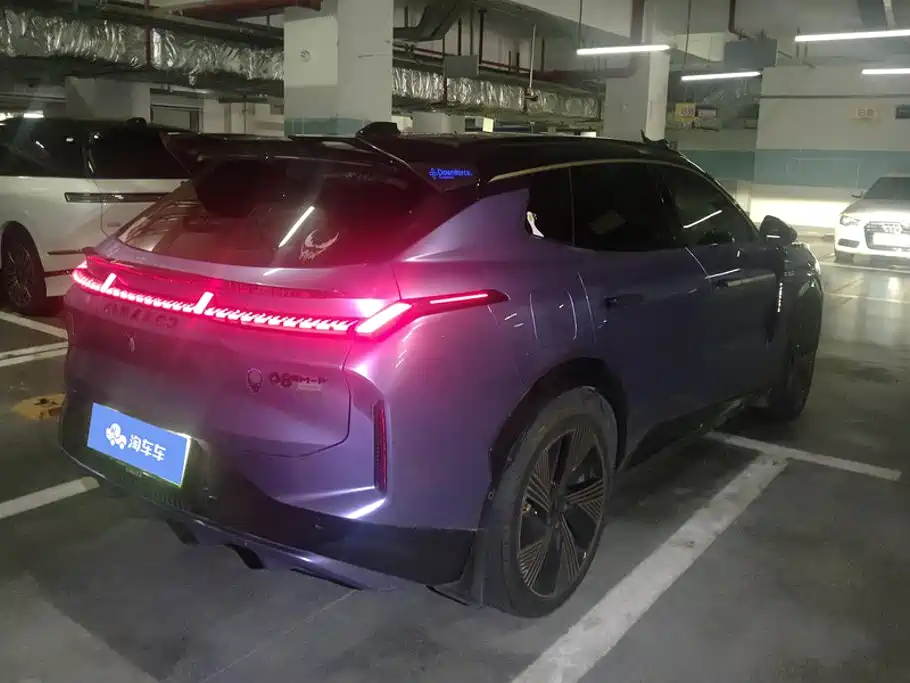 Lynk & Co 08 EM-P — миниатюра 3