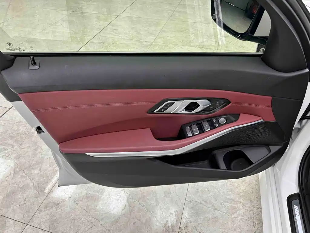 BMW 3 Series — миниатюра 16
