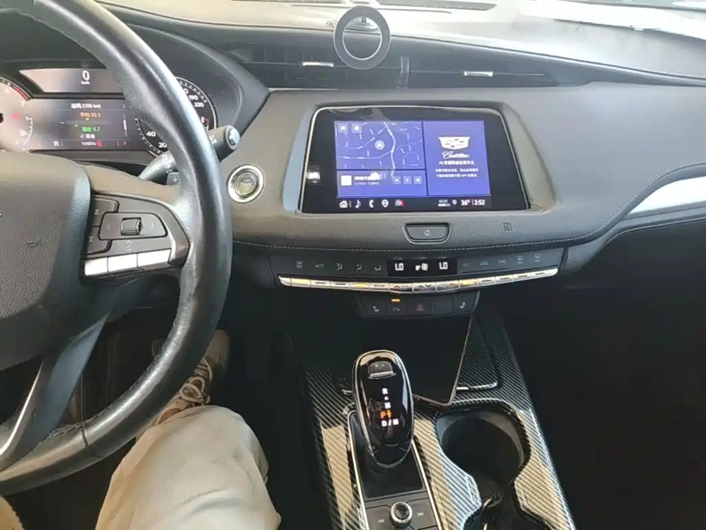 Cadillac XT4 — миниатюра 13