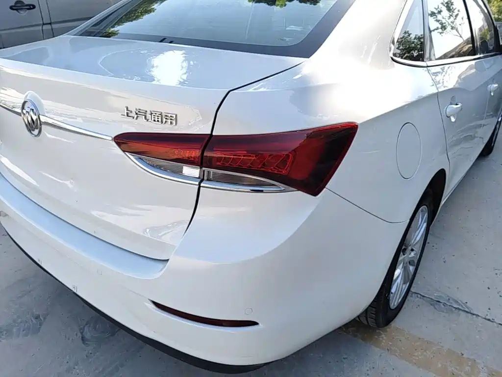 Buick Excelle — миниатюра 8