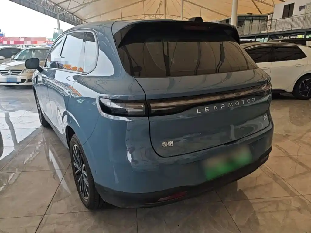 Leapmotor Leapmotor B10 — миниатюра 5