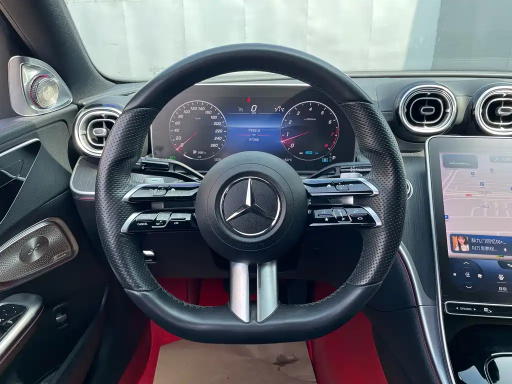 Mercedes-Benz C-Class — миниатюра 15