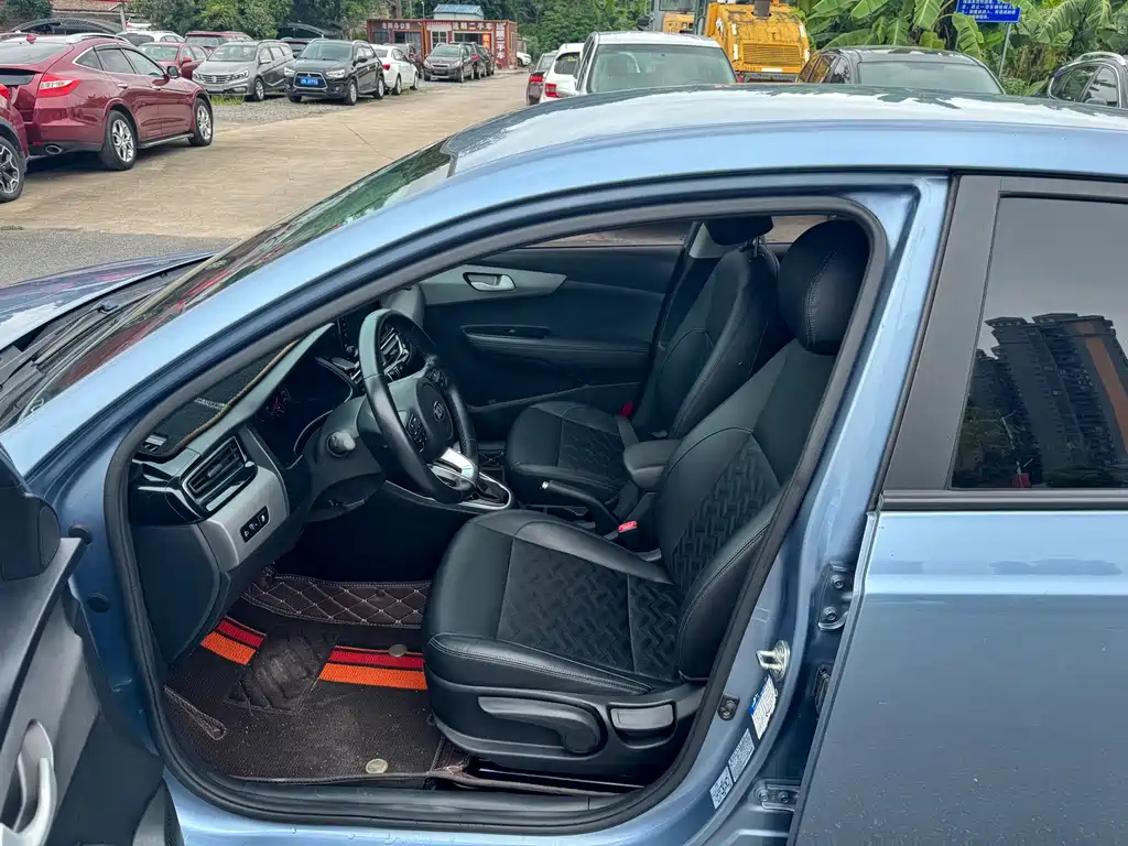 Kia Forte — миниатюра 14