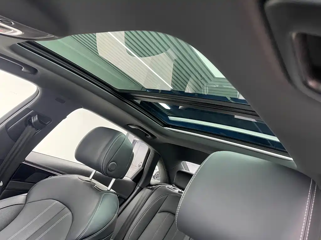 Audi A4L — миниатюра 15