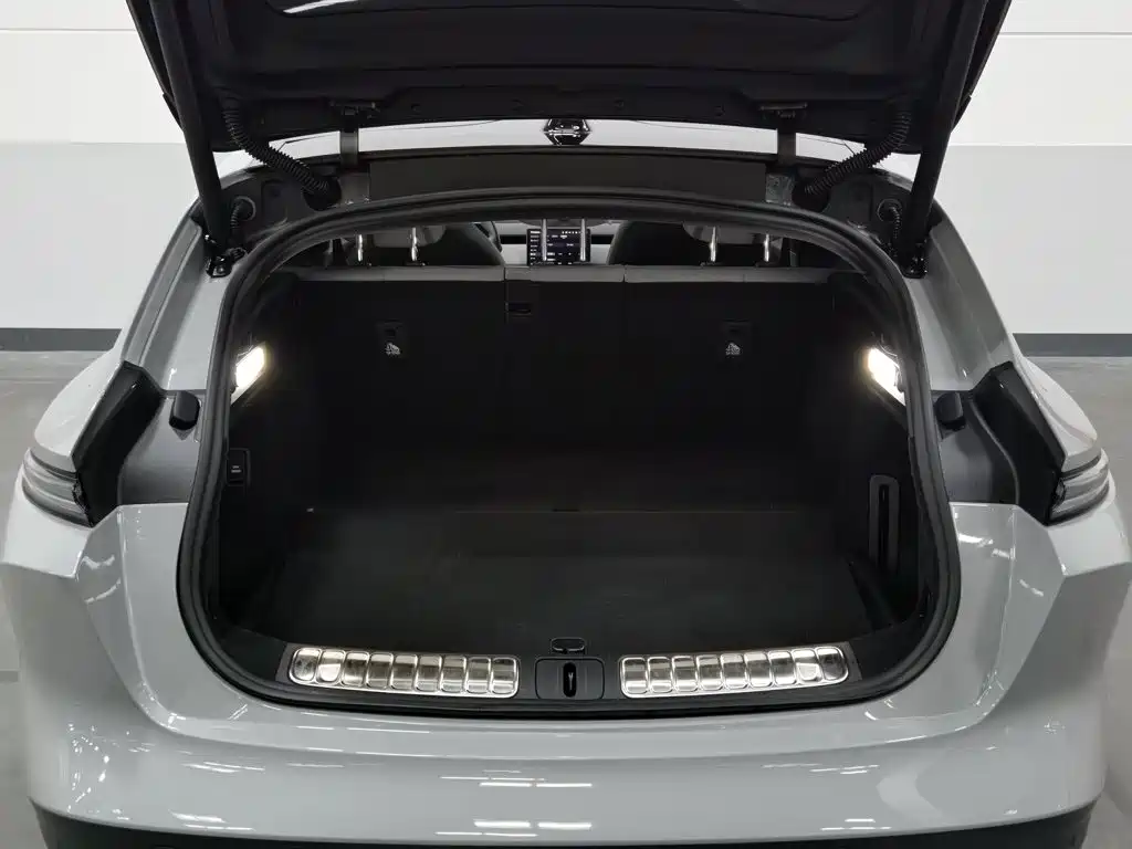 NIO ET5T — миниатюра 16