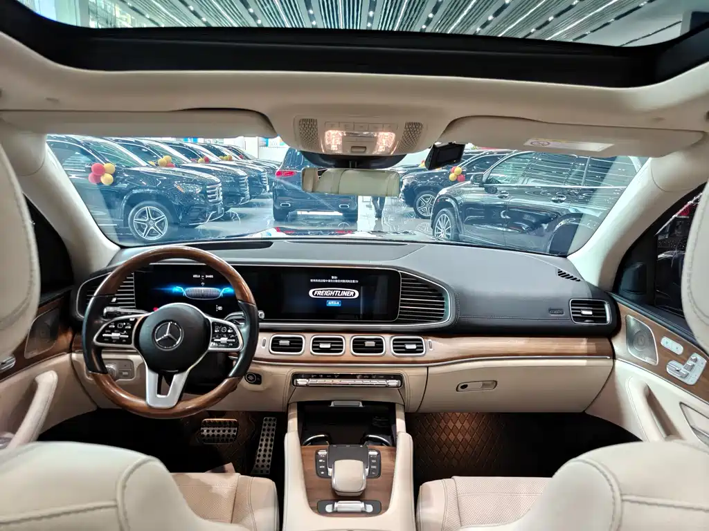 Mercedes-Benz GLS — миниатюра 18