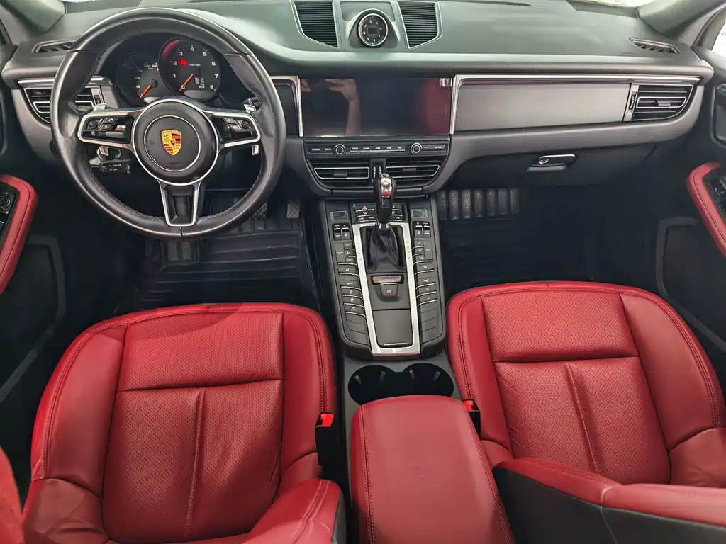 Porsche Macan — миниатюра 8