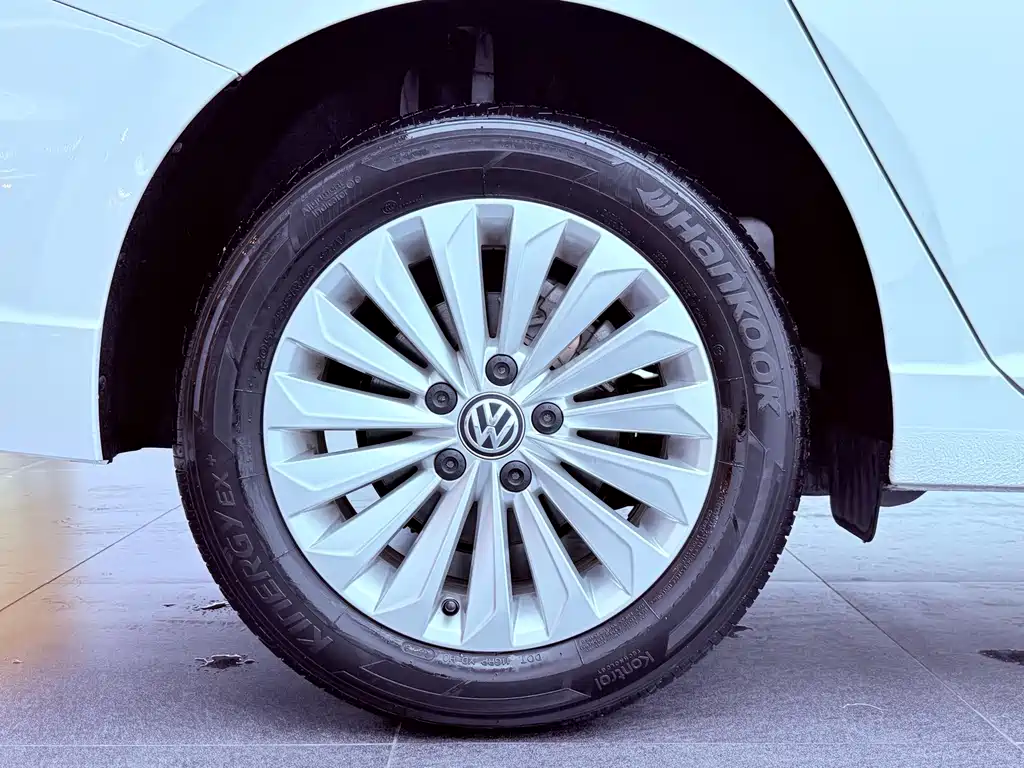 Volkswagen Lavida — миниатюра 28