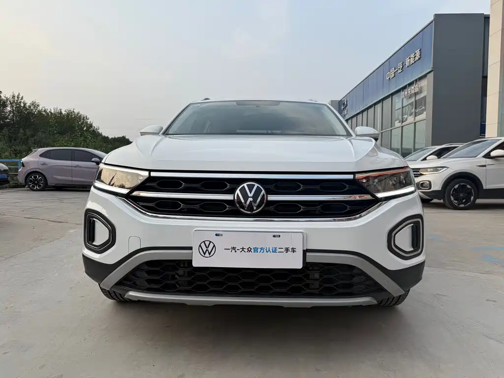 Volkswagen T-Roc — миниатюра 2