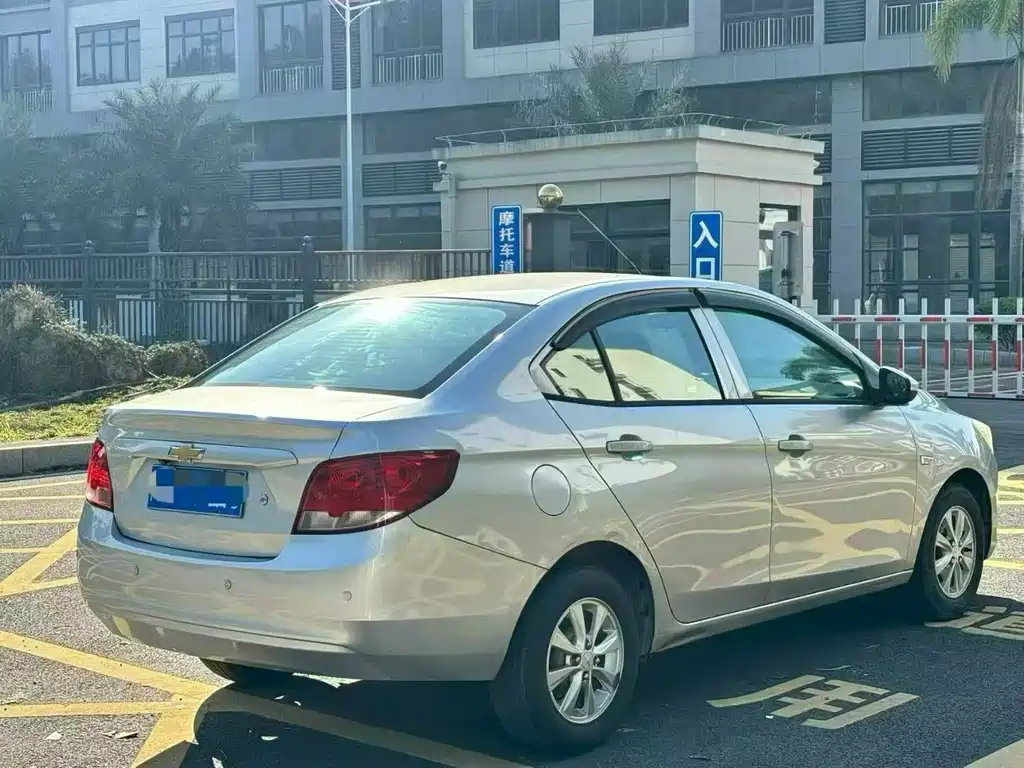 Chevrolet Sail — миниатюра 7