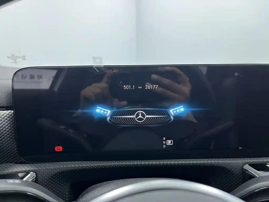 Mercedes-Benz A-Class Facelift A 180 L Sport Sedan, фото 16