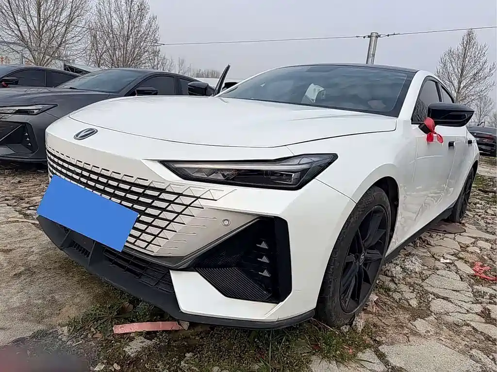 Changan UNI-V 2022