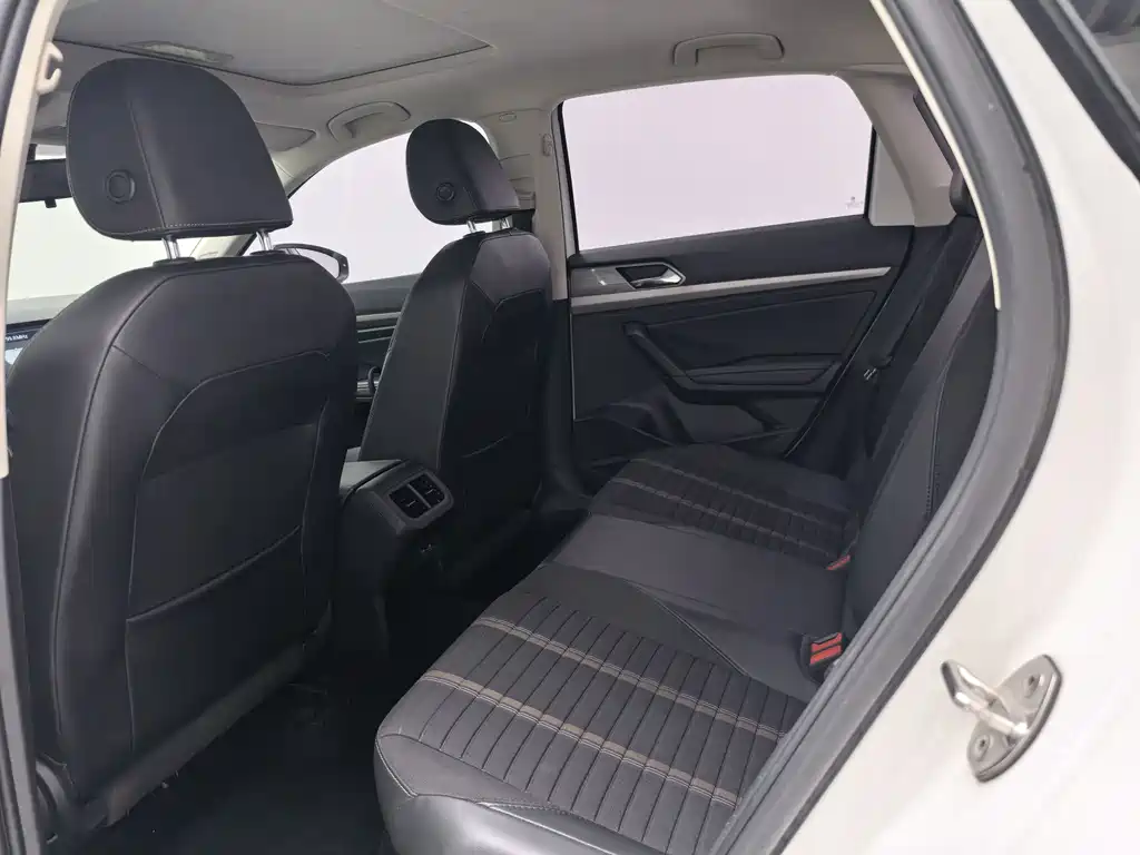 Volkswagen Lavida — миниатюра 18