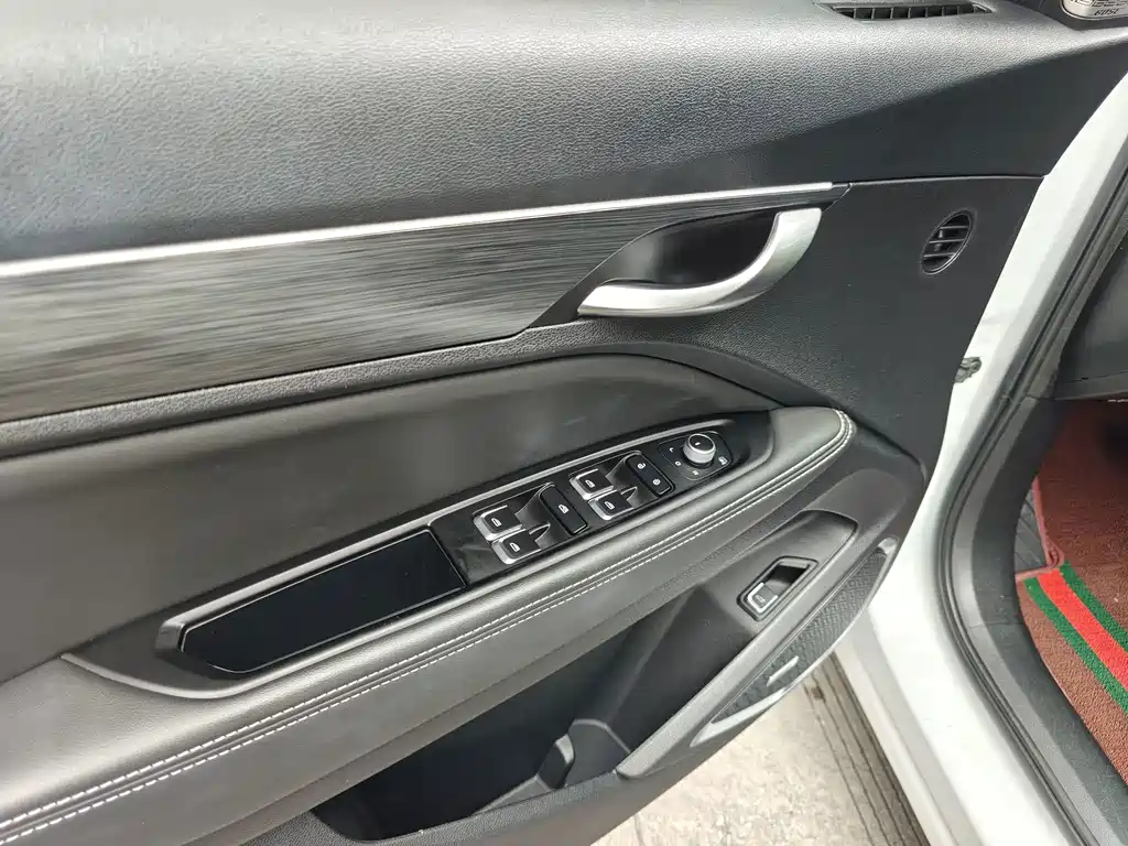 Geely Xingyue — миниатюра 6