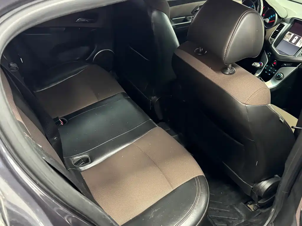 Chevrolet Cruze — миниатюра 17