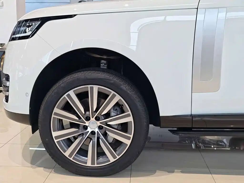 Land Rover Range Rover — миниатюра 8