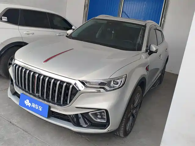 RED FLAG HONGQI HS5 2022