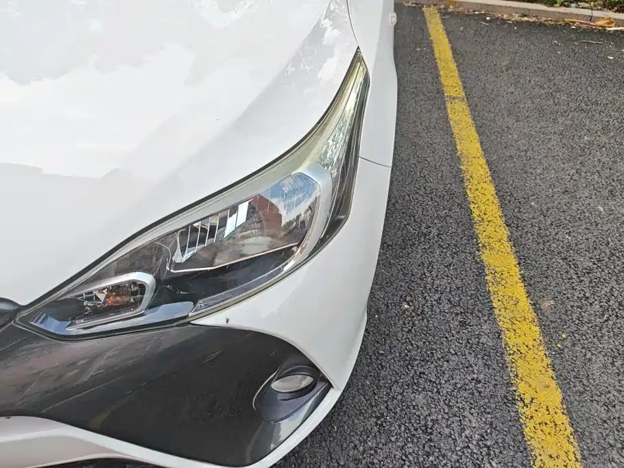 Toyota Yaris L — миниатюра 5