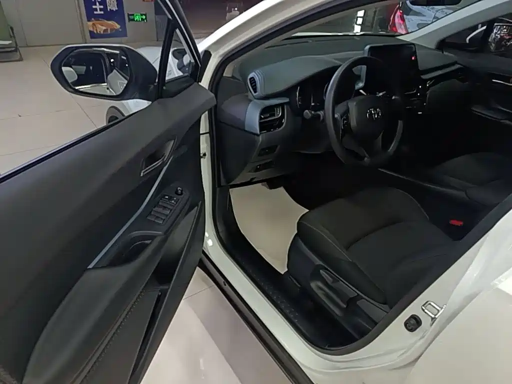 Toyota IZOA — миниатюра 16