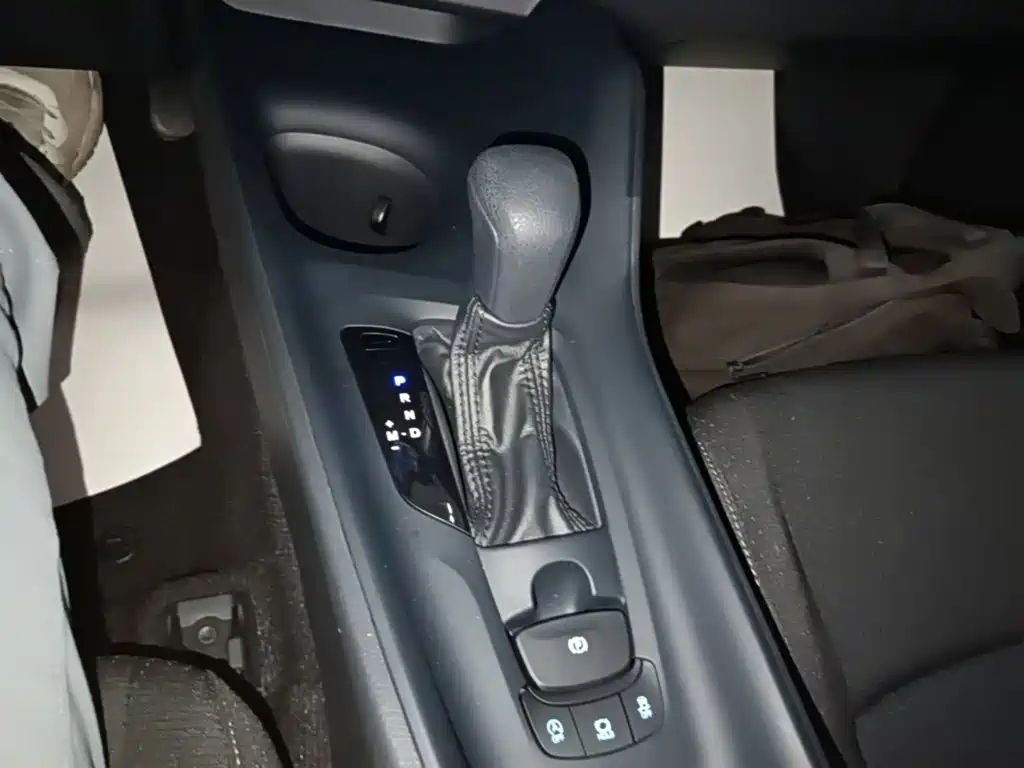 Toyota IZOA — миниатюра 14