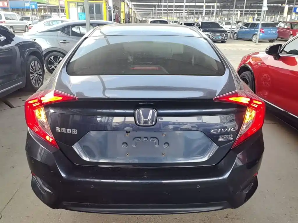 Honda Civic — миниатюра 6