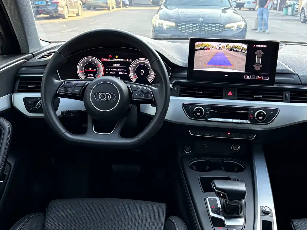 Audi A4L 2023 40 TFSI Luxury
