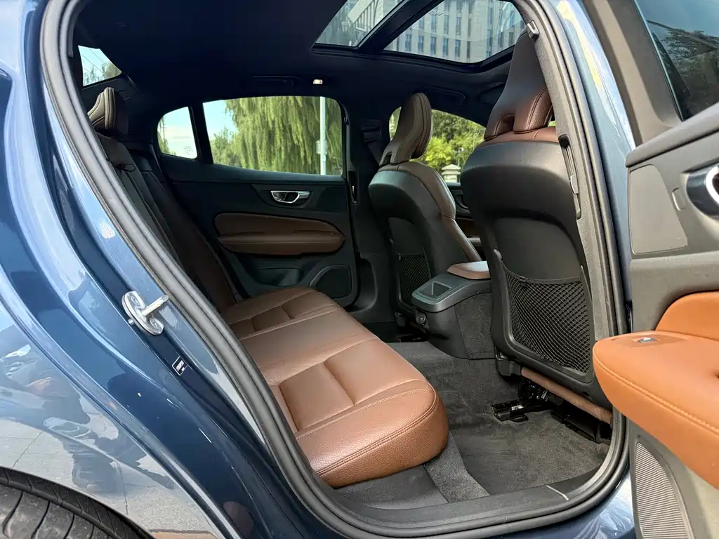 Volvo S60 — миниатюра 12