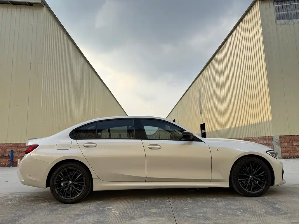 BMW 3 Series — миниатюра 8