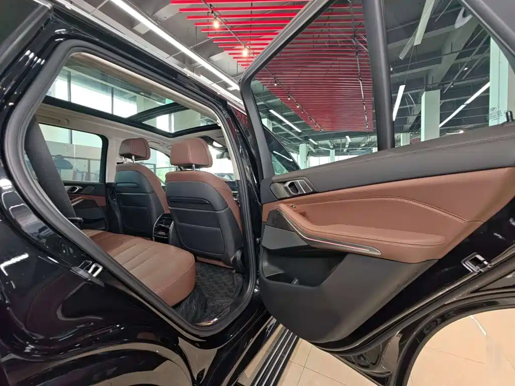 BMW X5 (Import) — миниатюра 23