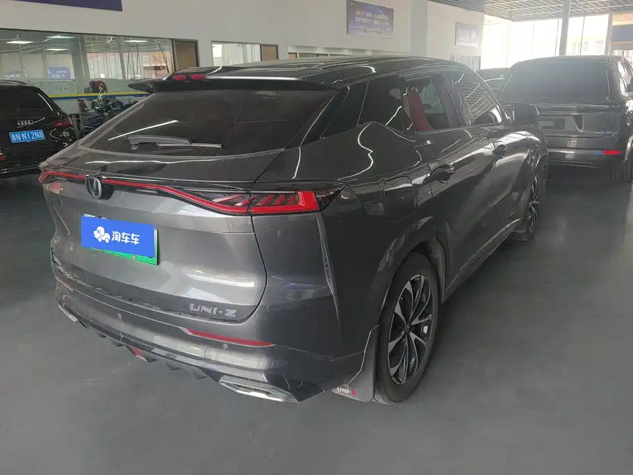 Changan UNI-Z New Energy — миниатюра 3