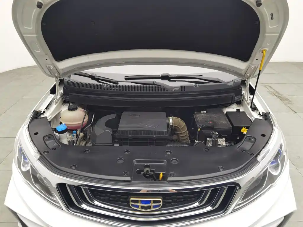Geely Vision X3 — миниатюра 6
