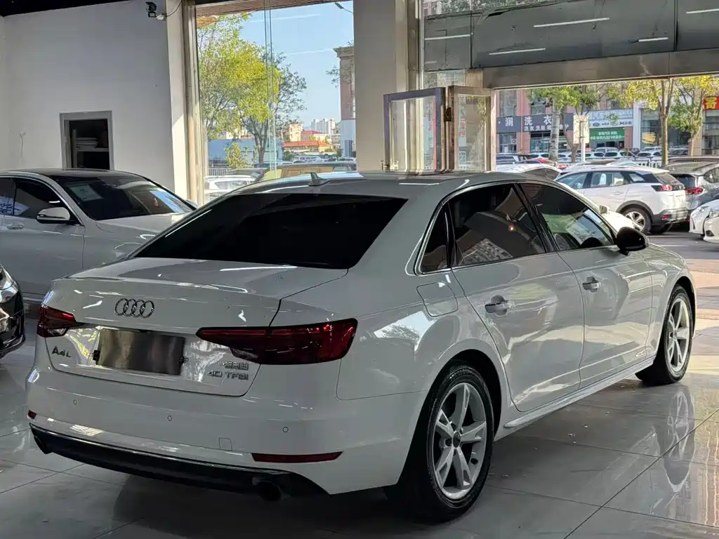 Audi A4L — миниатюра 6