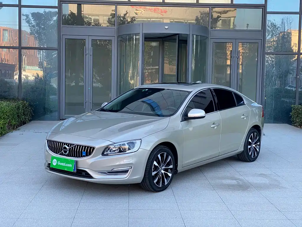 Volvo S60