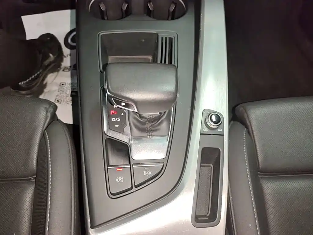 Audi A4L — миниатюра 14