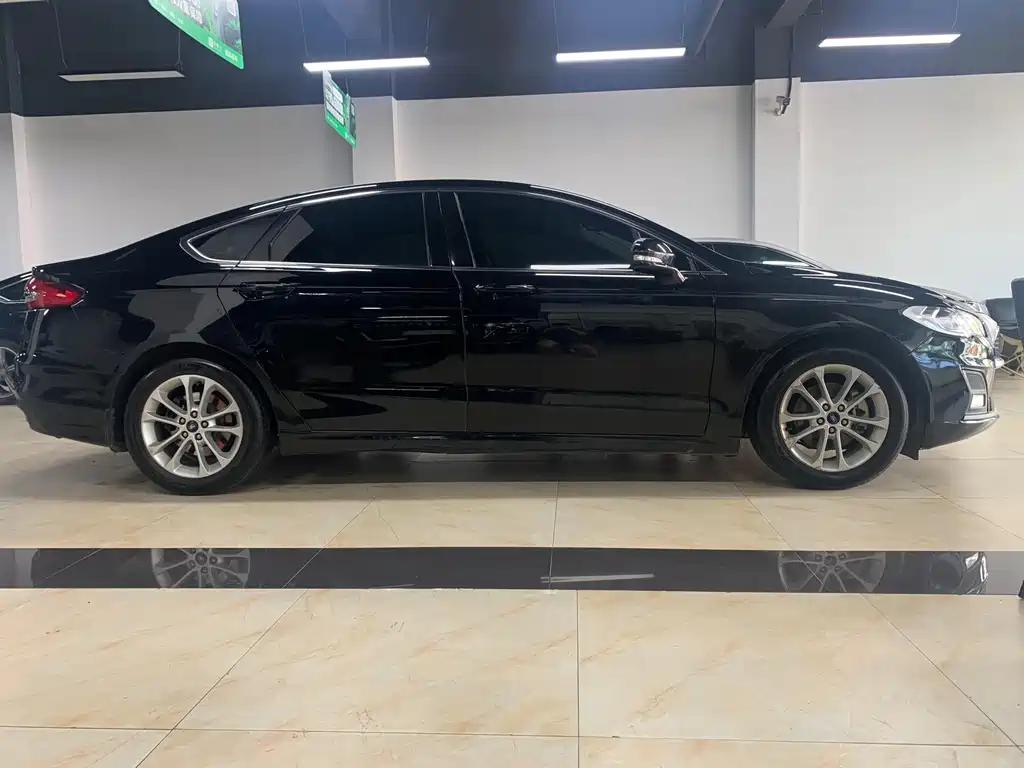 Ford Mondeo — миниатюра 4