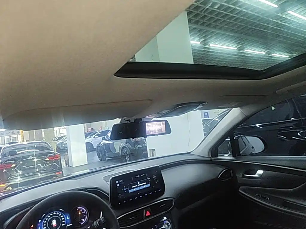Hyundai Santa Fe — миниатюра 18