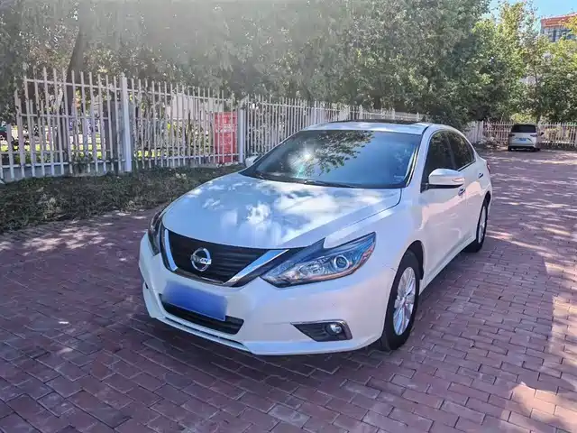NISSAN TEANA 2018